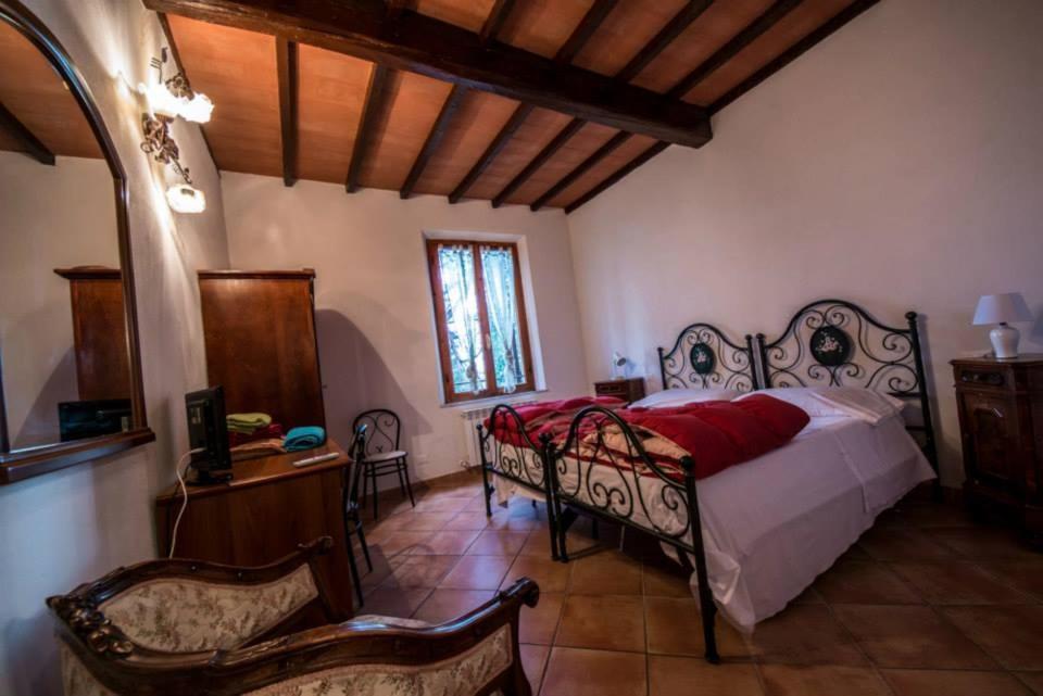 Bed and Breakfast Casa Cecchi Val di Pugna Exterior foto
