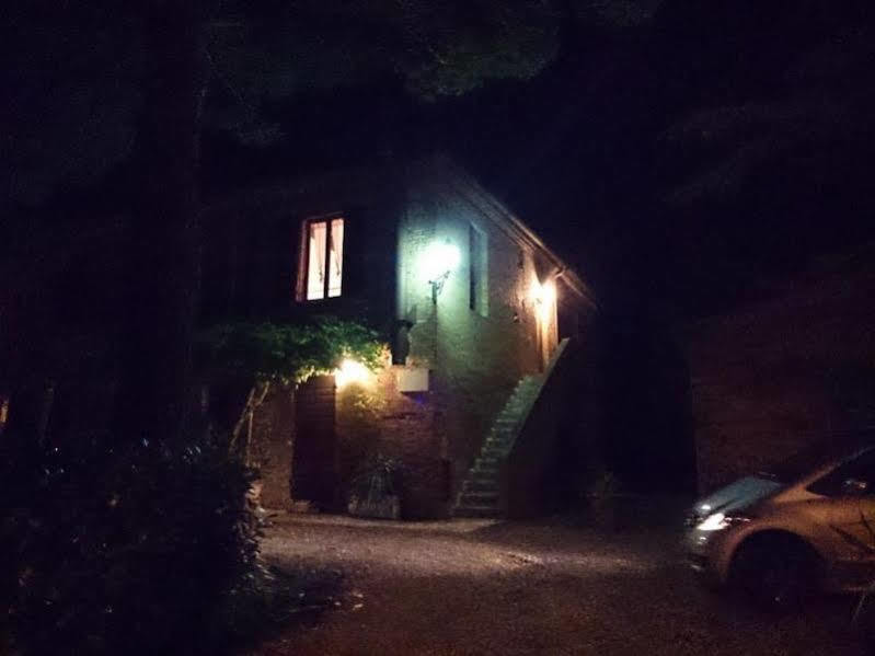 Bed and Breakfast Casa Cecchi Val di Pugna Exterior foto
